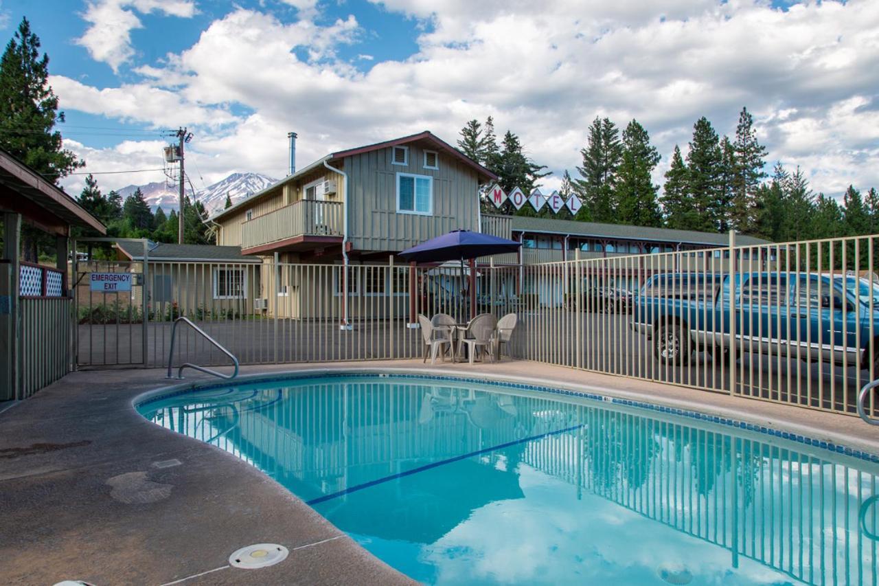 Swiss Holiday Lodge Mount Shasta Exterior foto