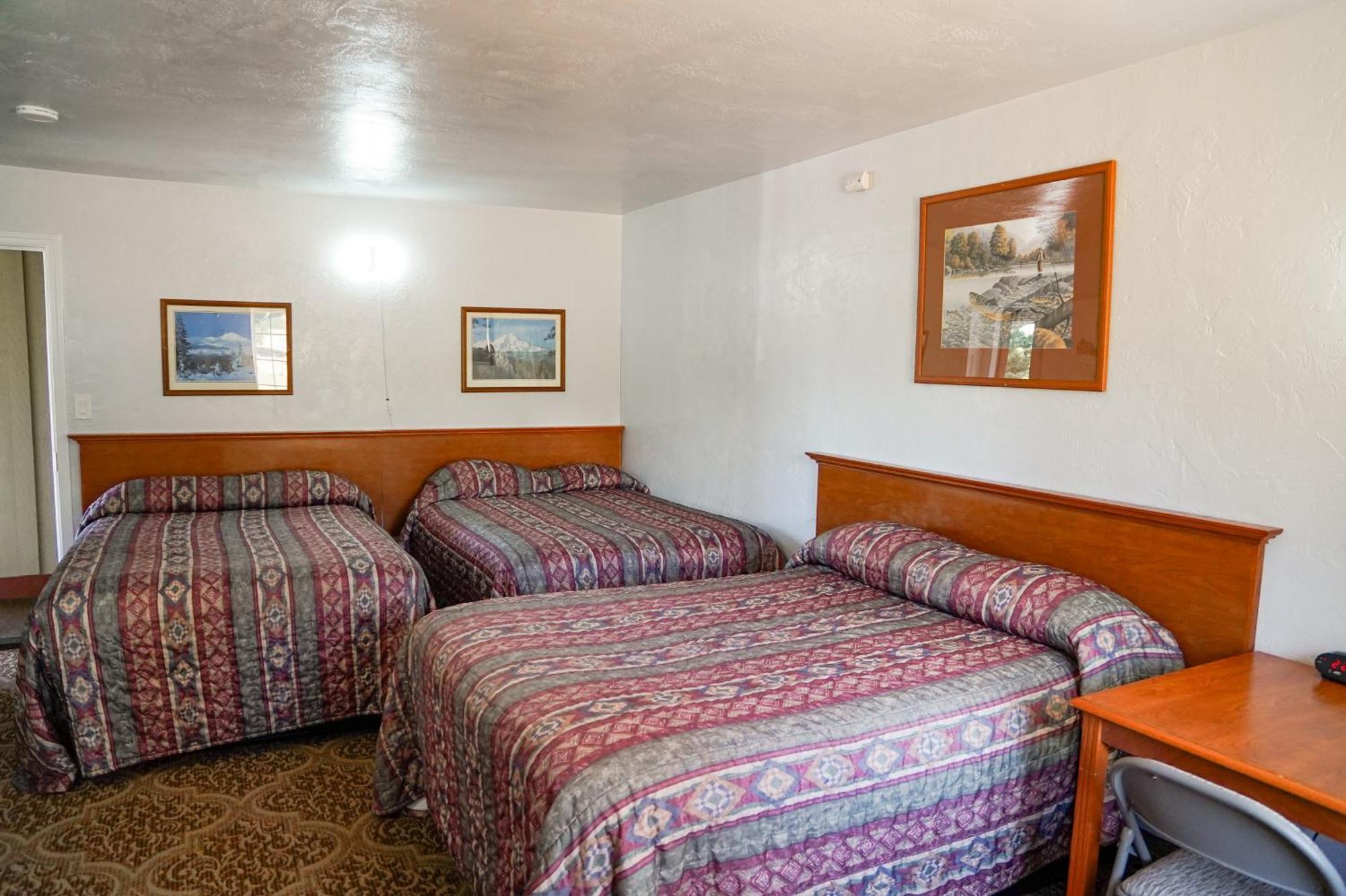 Swiss Holiday Lodge Mount Shasta Exterior foto