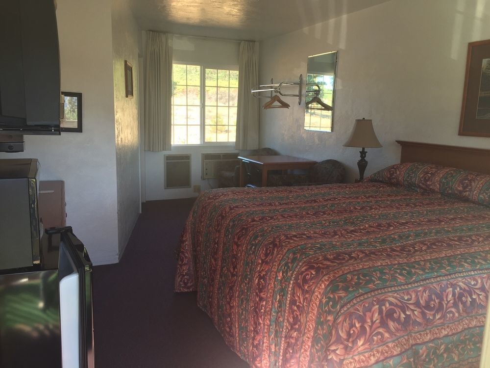 Swiss Holiday Lodge Mount Shasta Exterior foto